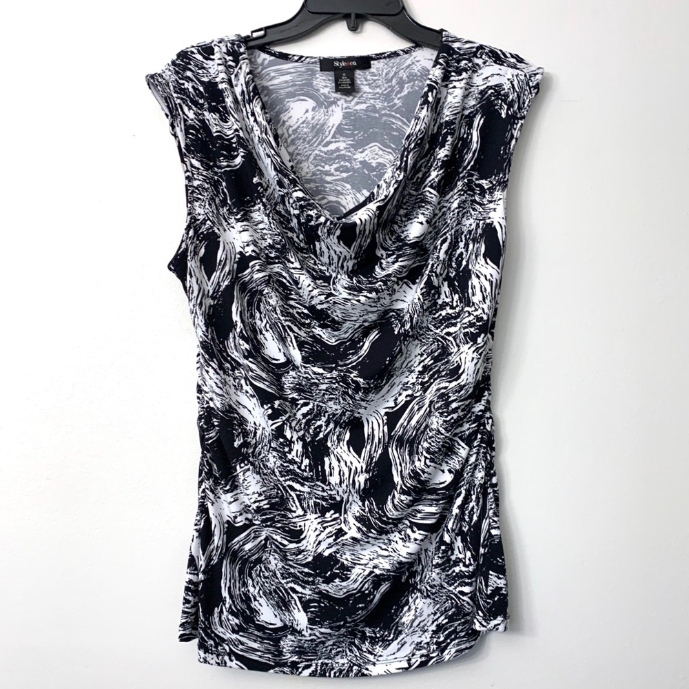 Style & Co sleeveless top black white medium